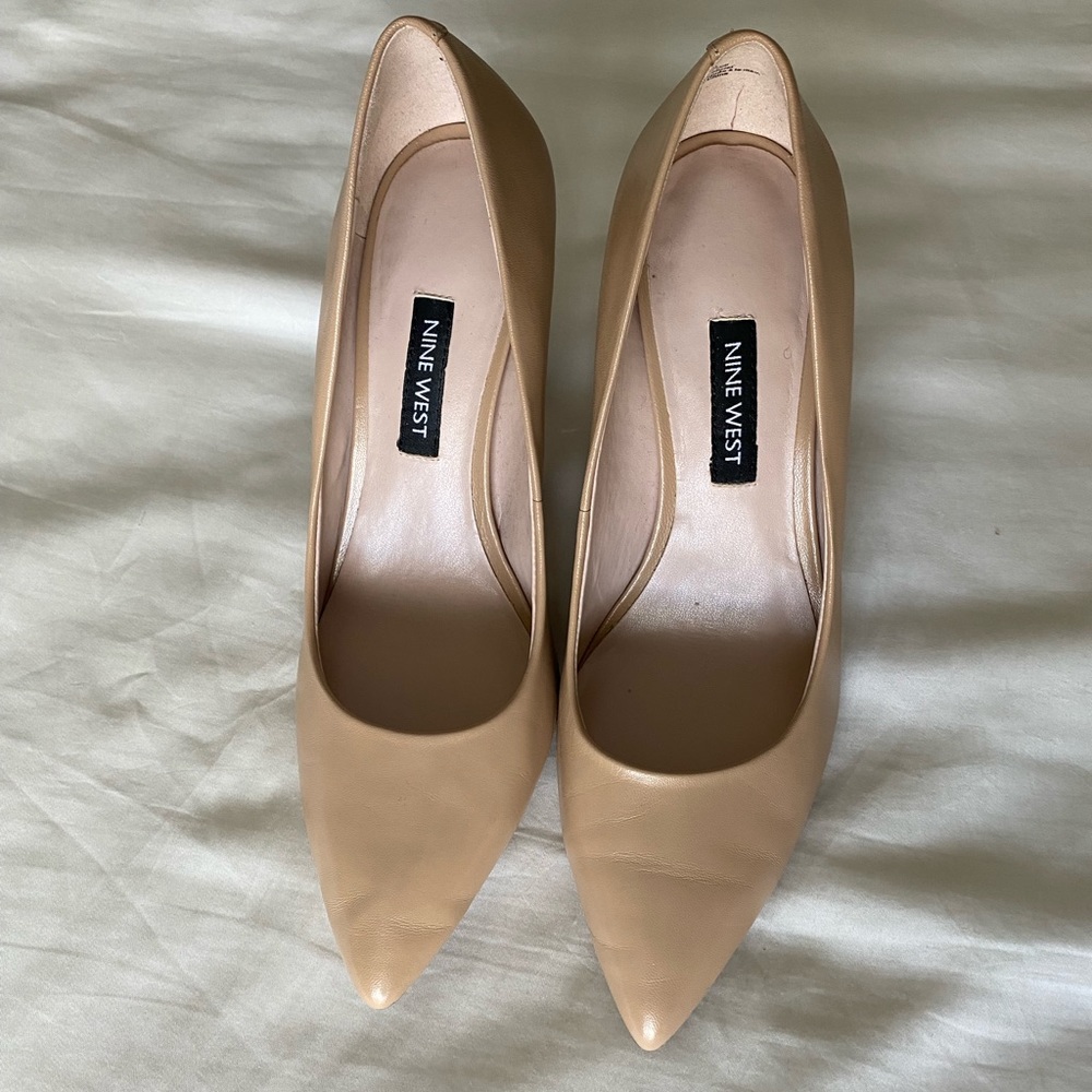 NEW! Nine West Fifth 9x9 Pointy Toe Leather Pumps